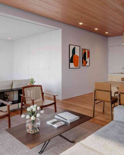 Perspectiva Ilustrada – Living ampliado do apto. de 73 m²