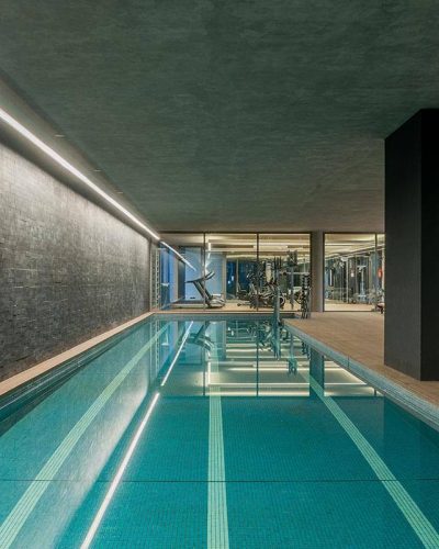 Piscina Coberta com Raia de 25 m e Climatizada