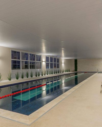 Piscina Coberta com Raia de 25m
