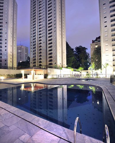 Piscina descoberta